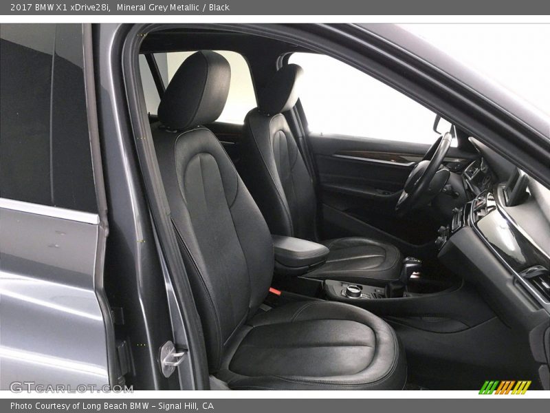 Mineral Grey Metallic / Black 2017 BMW X1 xDrive28i