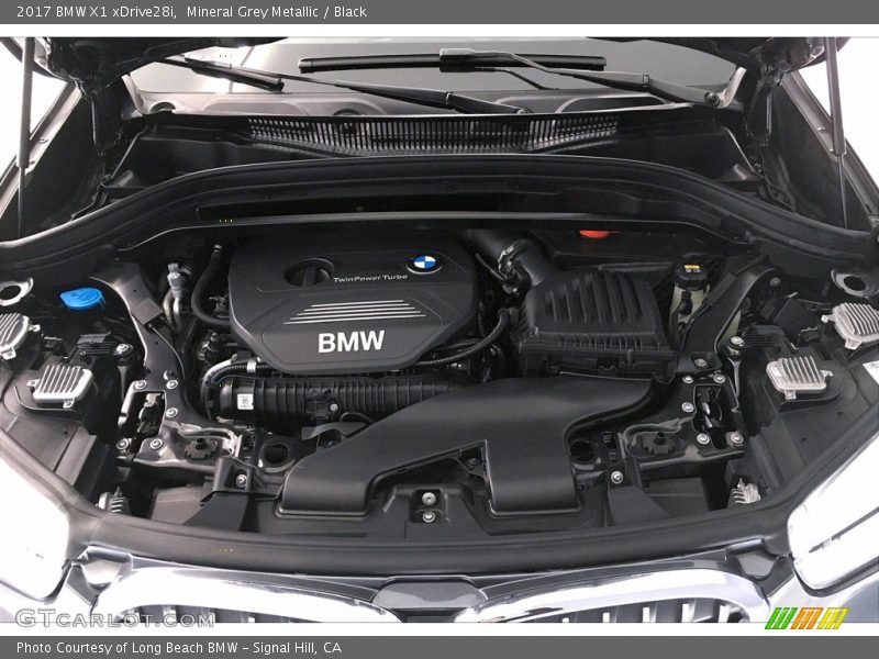 Mineral Grey Metallic / Black 2017 BMW X1 xDrive28i