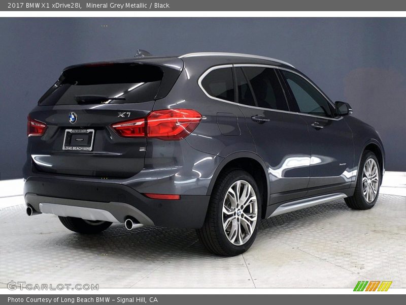 Mineral Grey Metallic / Black 2017 BMW X1 xDrive28i