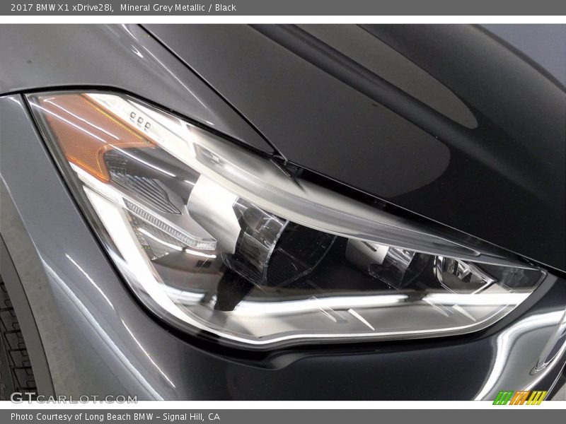Mineral Grey Metallic / Black 2017 BMW X1 xDrive28i
