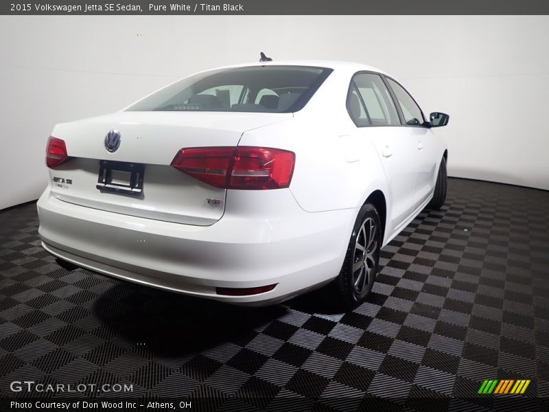 Pure White / Titan Black 2015 Volkswagen Jetta SE Sedan