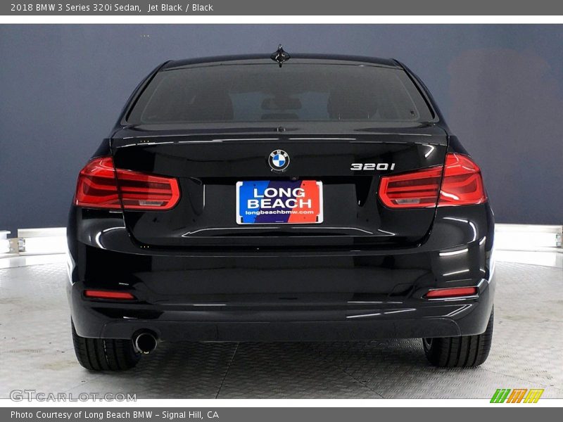 Jet Black / Black 2018 BMW 3 Series 320i Sedan