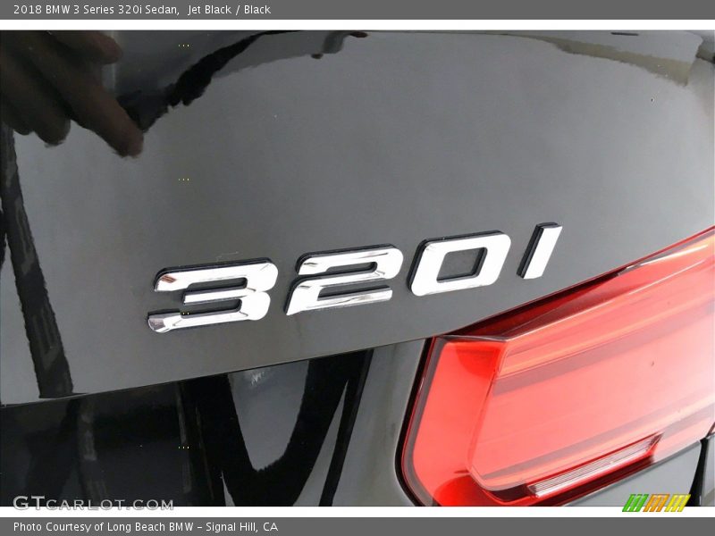 Jet Black / Black 2018 BMW 3 Series 320i Sedan