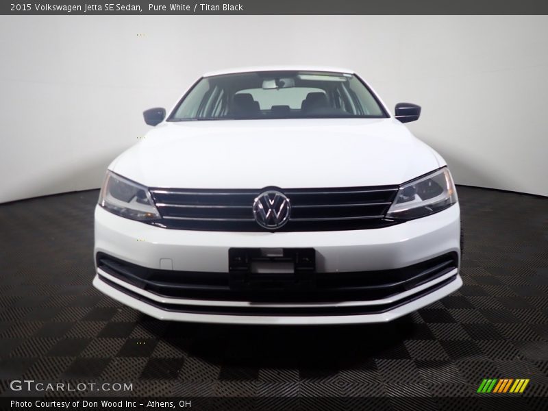 Pure White / Titan Black 2015 Volkswagen Jetta SE Sedan