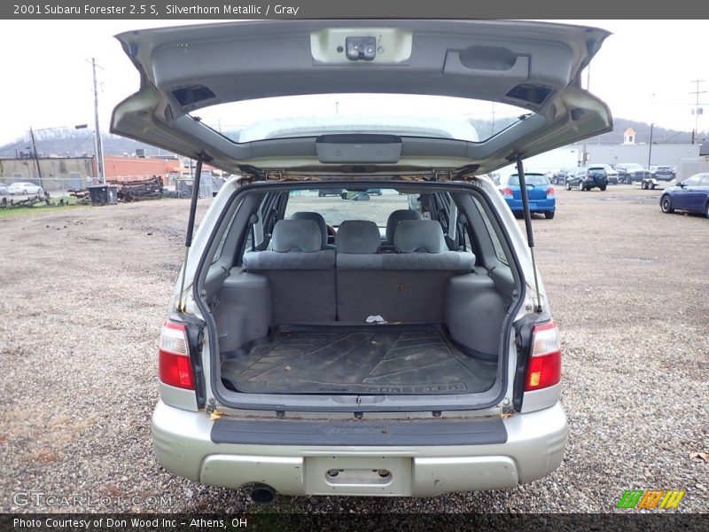 Silverthorn Metallic / Gray 2001 Subaru Forester 2.5 S