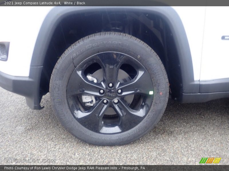 White / Black 2021 Jeep Compass Latitude 4x4