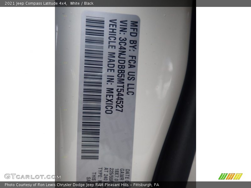 White / Black 2021 Jeep Compass Latitude 4x4