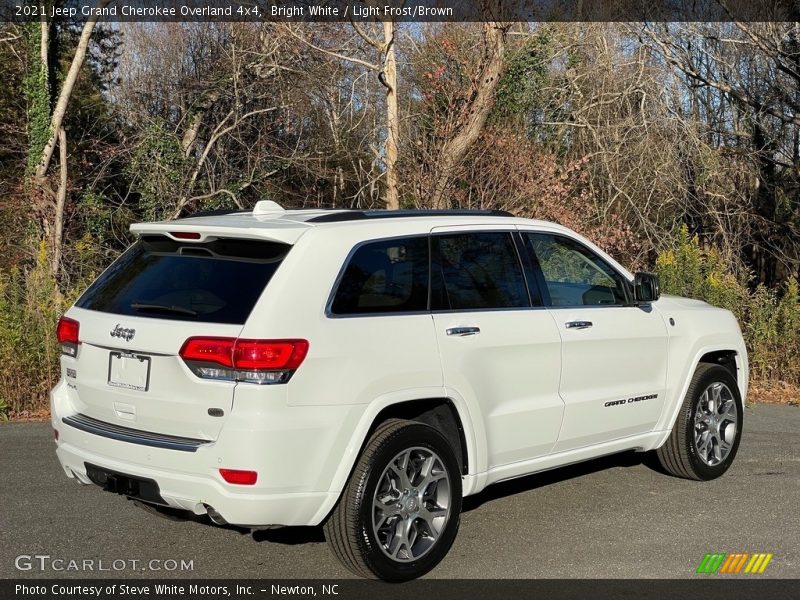 Bright White / Light Frost/Brown 2021 Jeep Grand Cherokee Overland 4x4