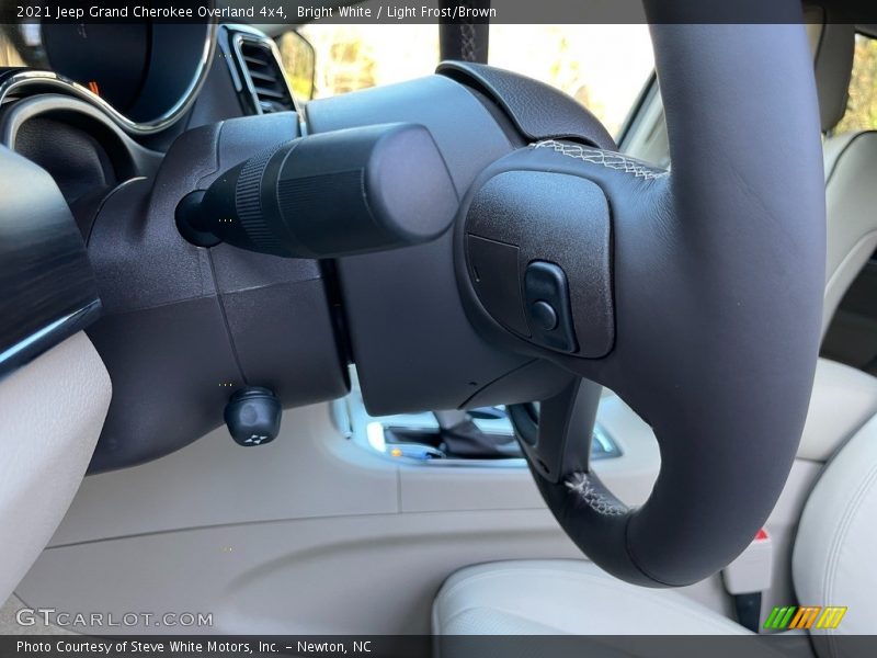 Bright White / Light Frost/Brown 2021 Jeep Grand Cherokee Overland 4x4