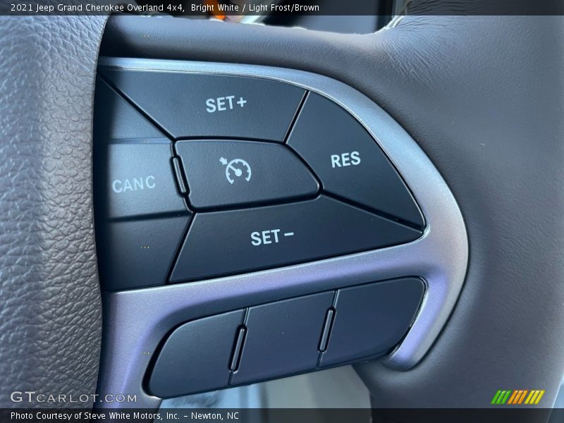 Bright White / Light Frost/Brown 2021 Jeep Grand Cherokee Overland 4x4
