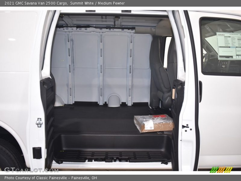 Summit White / Medium Pewter 2021 GMC Savana Van 2500 Cargo