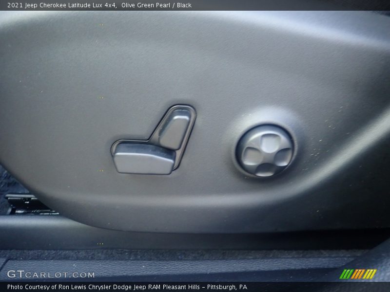Olive Green Pearl / Black 2021 Jeep Cherokee Latitude Lux 4x4