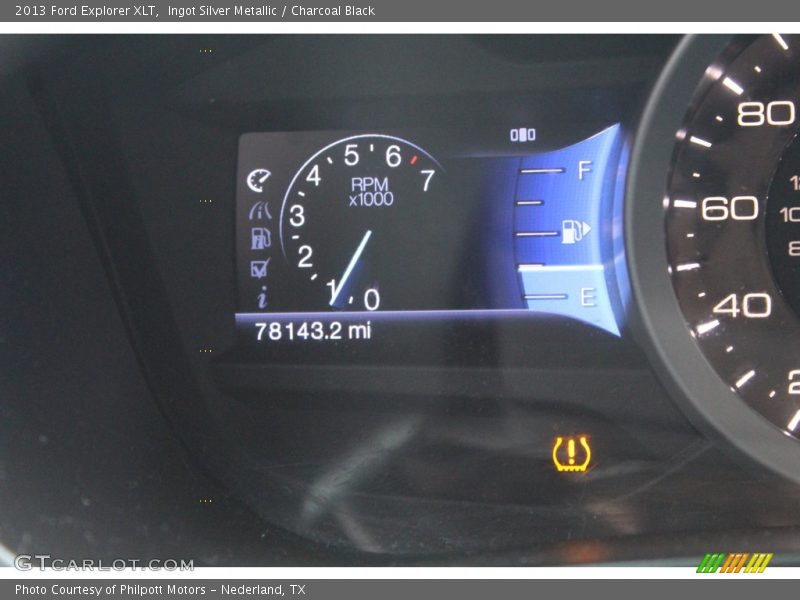 Ingot Silver Metallic / Charcoal Black 2013 Ford Explorer XLT