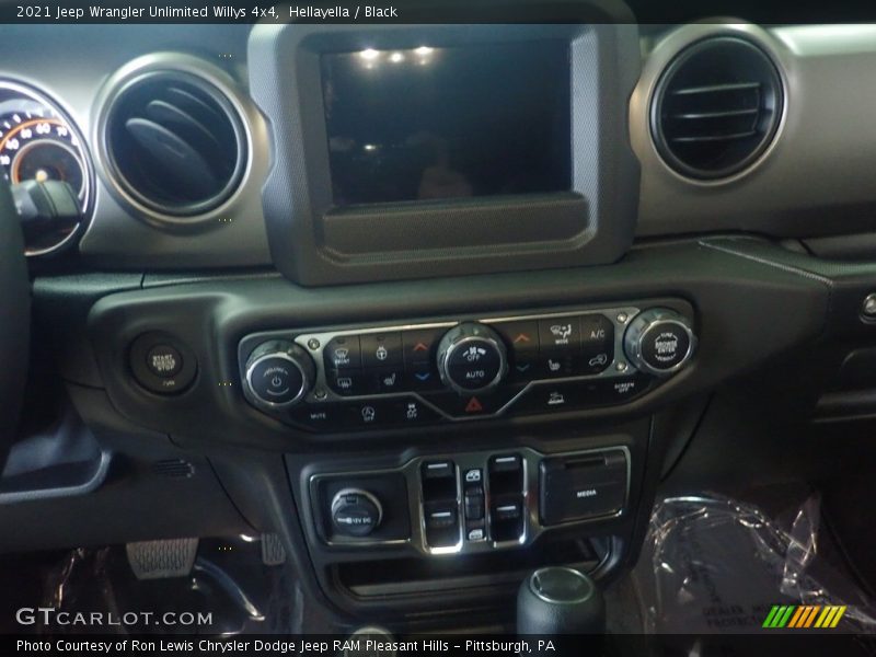 Hellayella / Black 2021 Jeep Wrangler Unlimited Willys 4x4