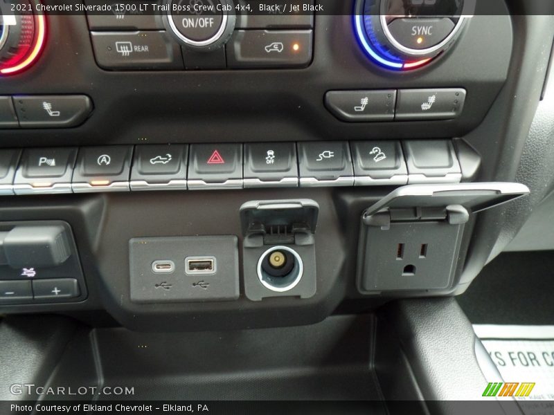 Controls of 2021 Silverado 1500 LT Trail Boss Crew Cab 4x4