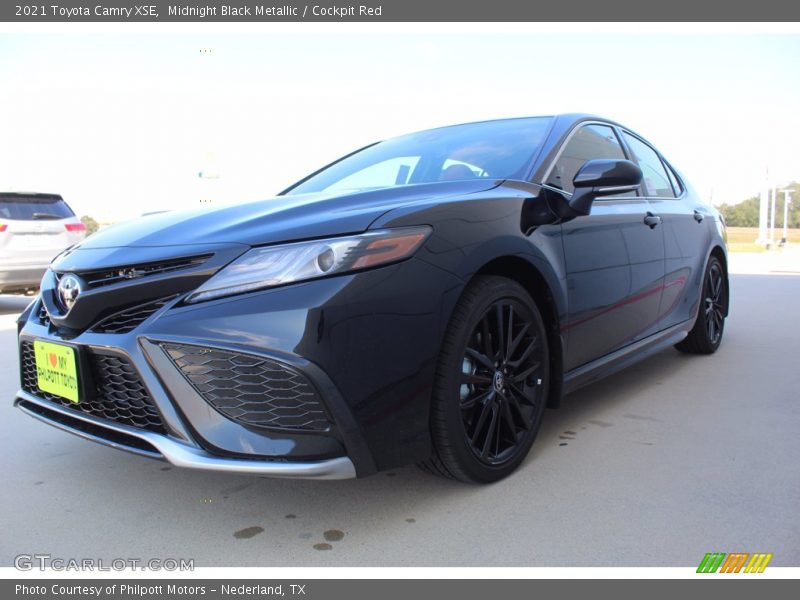 Midnight Black Metallic / Cockpit Red 2021 Toyota Camry XSE