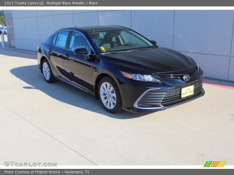 Midnight Black Metallic / Black 2021 Toyota Camry LE