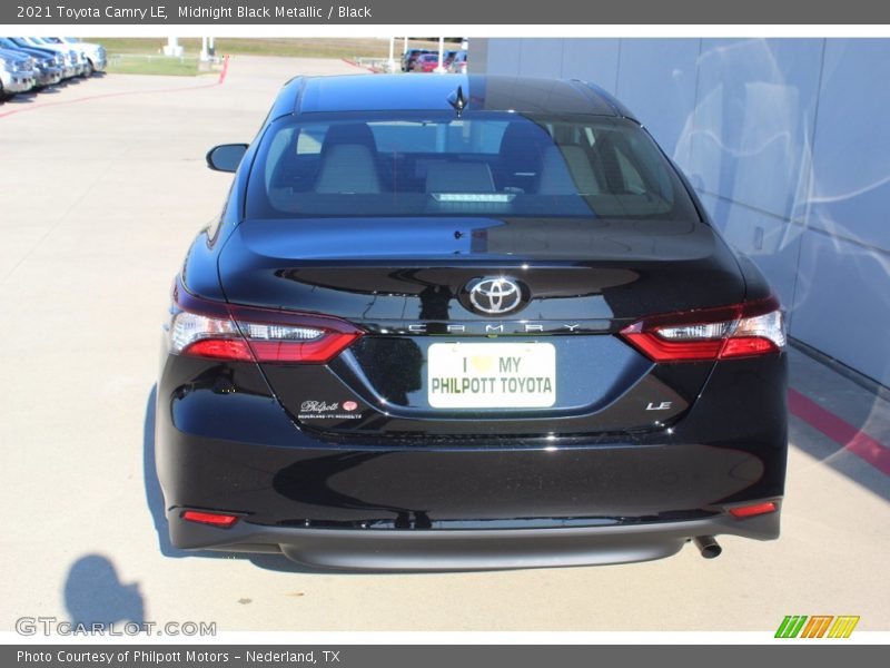 Midnight Black Metallic / Black 2021 Toyota Camry LE