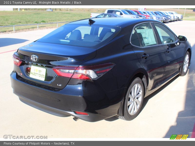 Midnight Black Metallic / Black 2021 Toyota Camry LE
