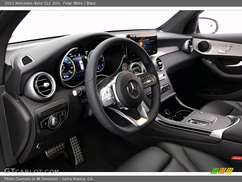 Polar White / Black 2021 Mercedes-Benz GLC 300