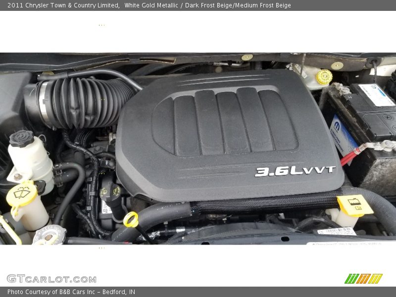 White Gold Metallic / Dark Frost Beige/Medium Frost Beige 2011 Chrysler Town & Country Limited