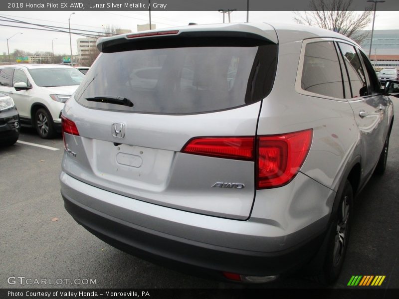 Lunar Silver Metallic / Gray 2018 Honda Pilot EX AWD
