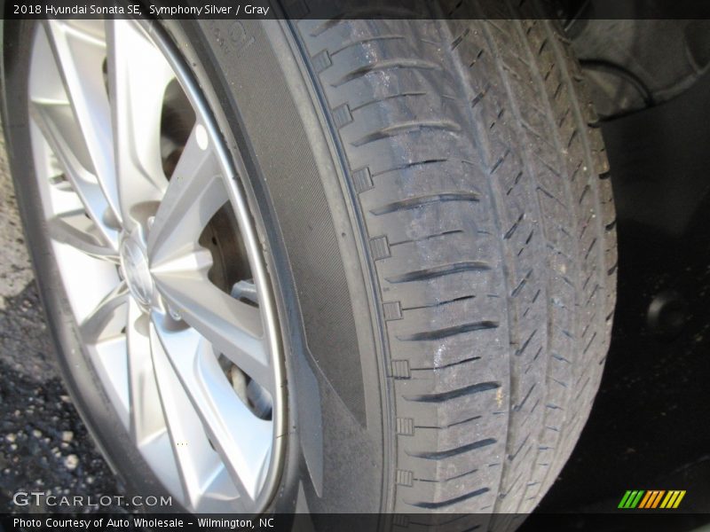 Symphony Silver / Gray 2018 Hyundai Sonata SE