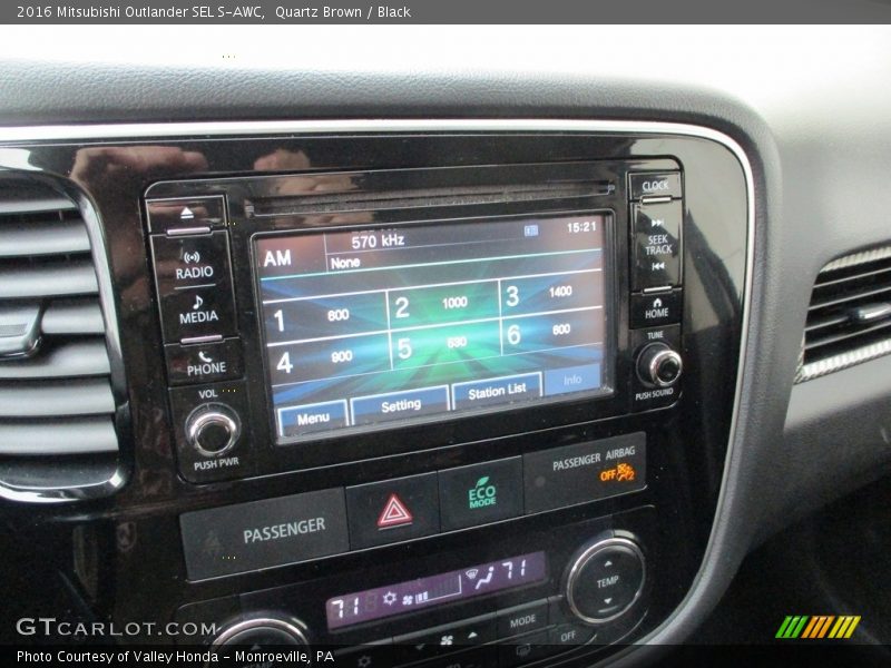Controls of 2016 Outlander SEL S-AWC