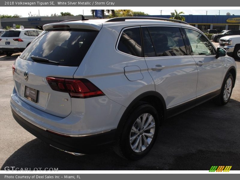 White Silver Metallic / Storm Gray 2018 Volkswagen Tiguan SE