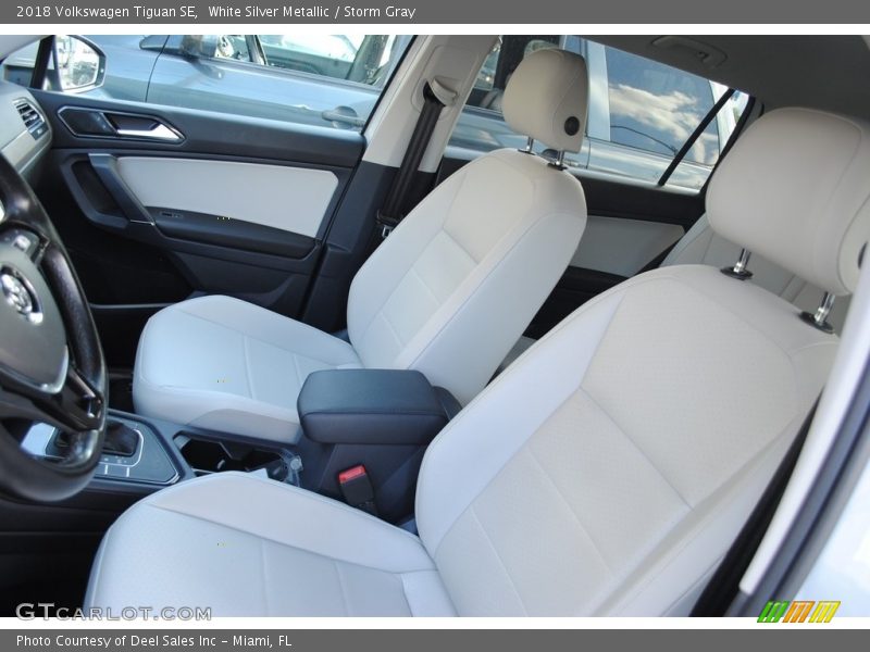 White Silver Metallic / Storm Gray 2018 Volkswagen Tiguan SE