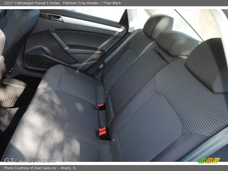 Platinum Gray Metallic / Titan Black 2017 Volkswagen Passat S Sedan