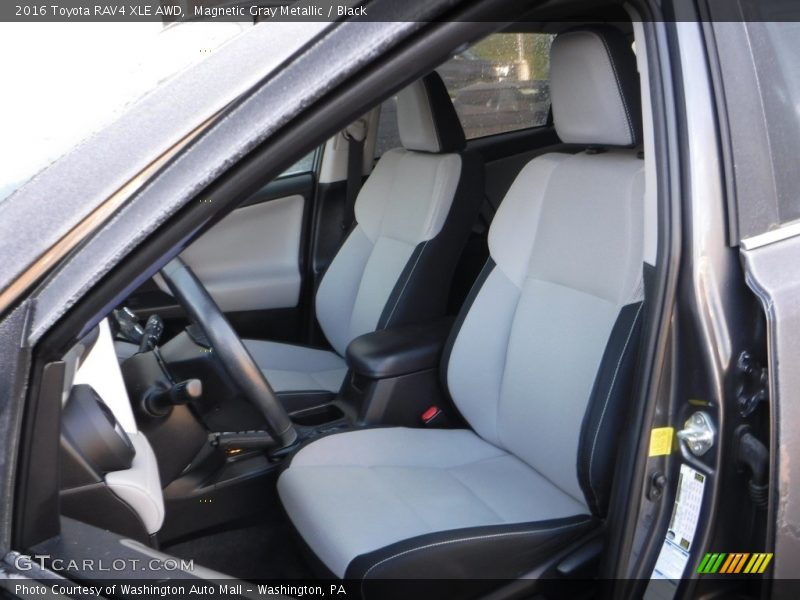 Magnetic Gray Metallic / Black 2016 Toyota RAV4 XLE AWD