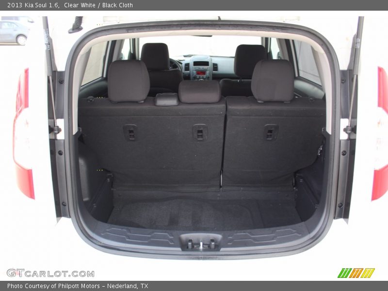 Clear White / Black Cloth 2013 Kia Soul 1.6