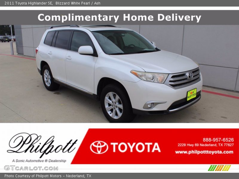 Blizzard White Pearl / Ash 2011 Toyota Highlander SE
