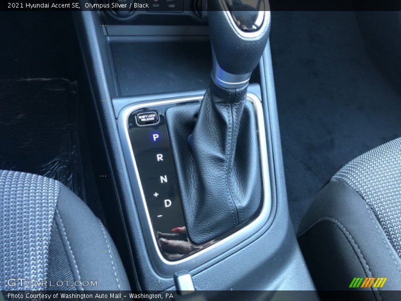 Olympus Silver / Black 2021 Hyundai Accent SE