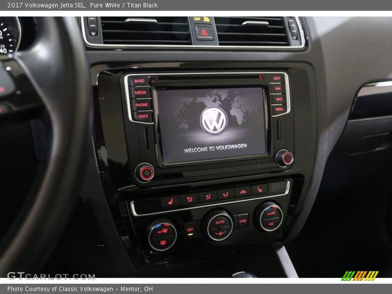 Controls of 2017 Jetta SEL