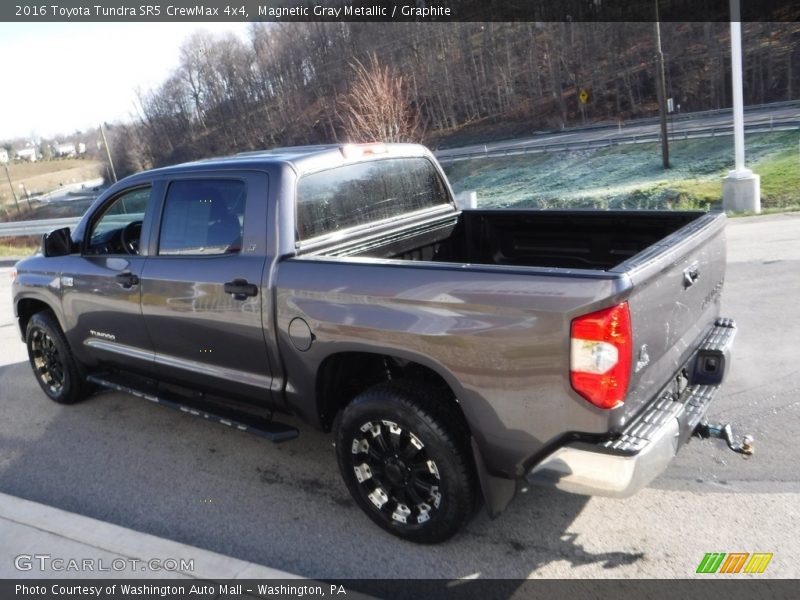 Magnetic Gray Metallic / Graphite 2016 Toyota Tundra SR5 CrewMax 4x4