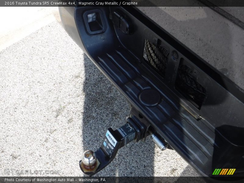 Magnetic Gray Metallic / Graphite 2016 Toyota Tundra SR5 CrewMax 4x4