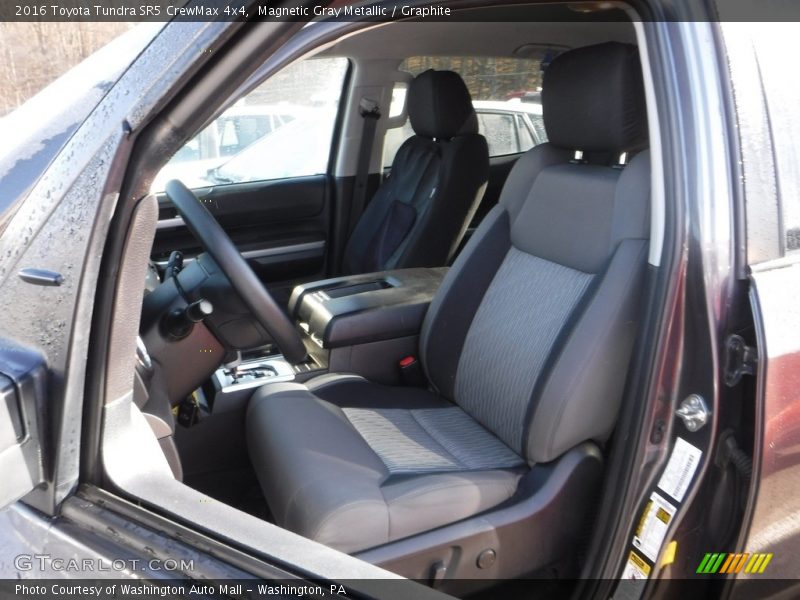 Magnetic Gray Metallic / Graphite 2016 Toyota Tundra SR5 CrewMax 4x4