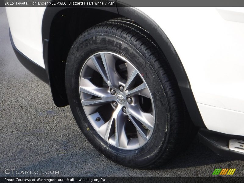 Blizzard Pearl White / Ash 2015 Toyota Highlander XLE AWD