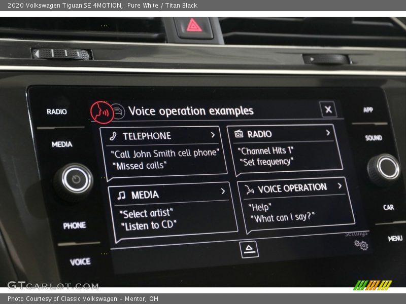 Pure White / Titan Black 2020 Volkswagen Tiguan SE 4MOTION
