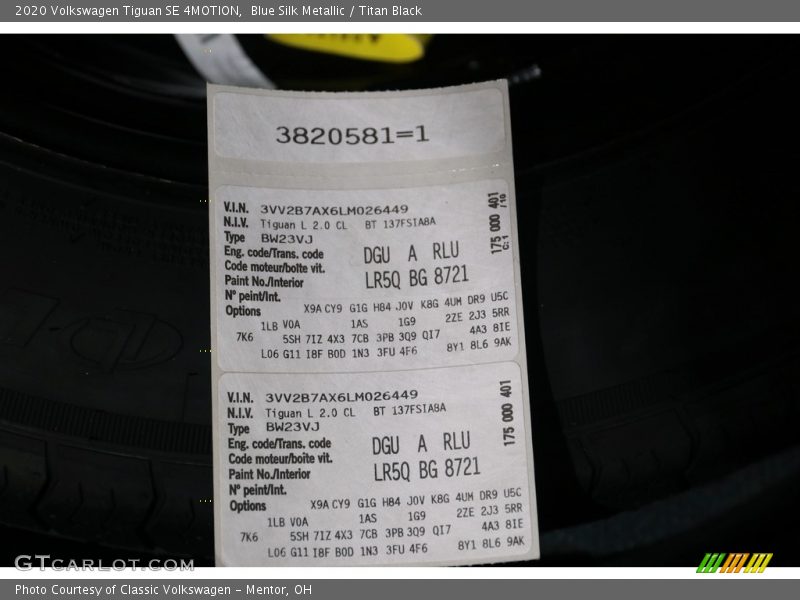 Blue Silk Metallic / Titan Black 2020 Volkswagen Tiguan SE 4MOTION