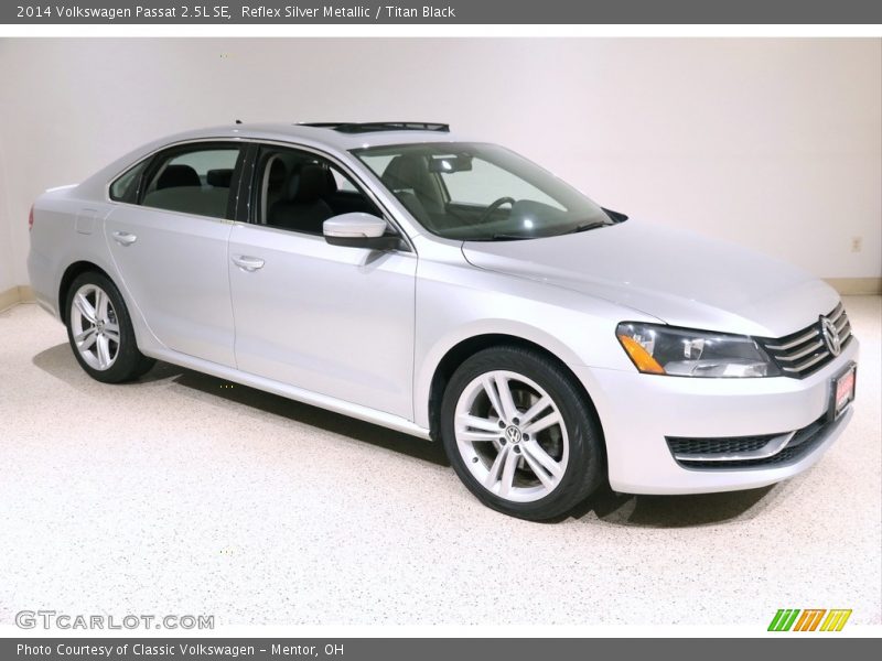 Reflex Silver Metallic / Titan Black 2014 Volkswagen Passat 2.5L SE