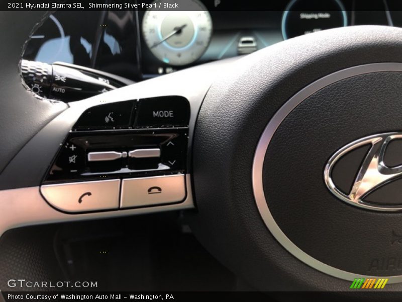 Shimmering Silver Pearl / Black 2021 Hyundai Elantra SEL