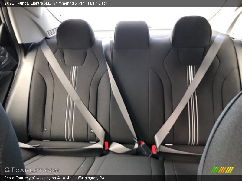 Shimmering Silver Pearl / Black 2021 Hyundai Elantra SEL