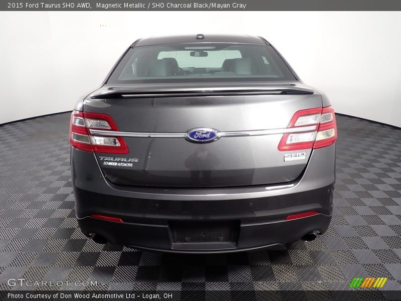 Magnetic Metallic / SHO Charcoal Black/Mayan Gray 2015 Ford Taurus SHO AWD