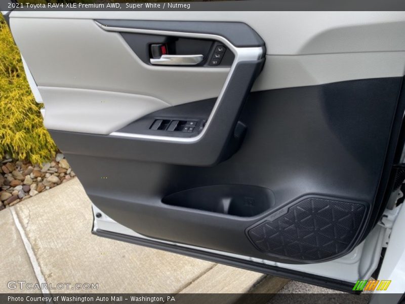 Super White / Nutmeg 2021 Toyota RAV4 XLE Premium AWD