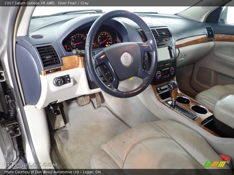 Silver Pearl / Gray 2007 Saturn Outlook XR AWD