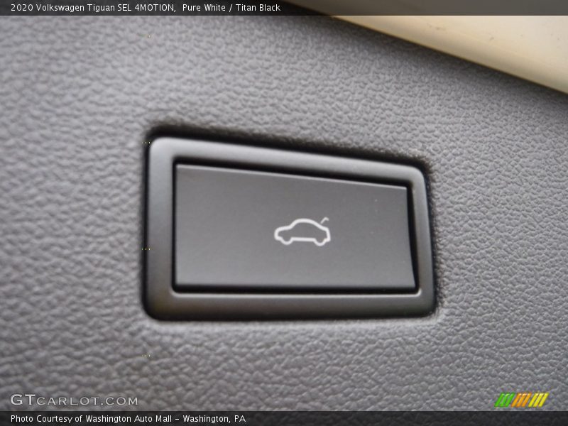 Pure White / Titan Black 2020 Volkswagen Tiguan SEL 4MOTION