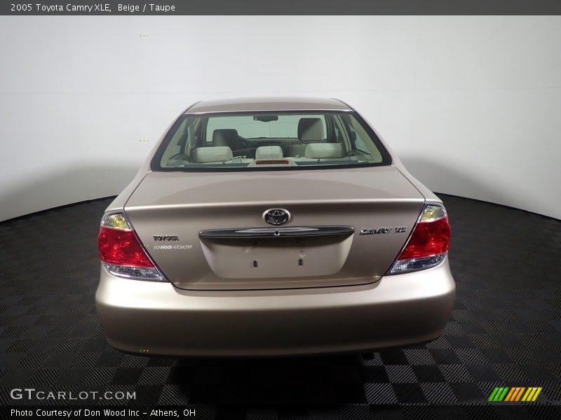 Beige / Taupe 2005 Toyota Camry XLE